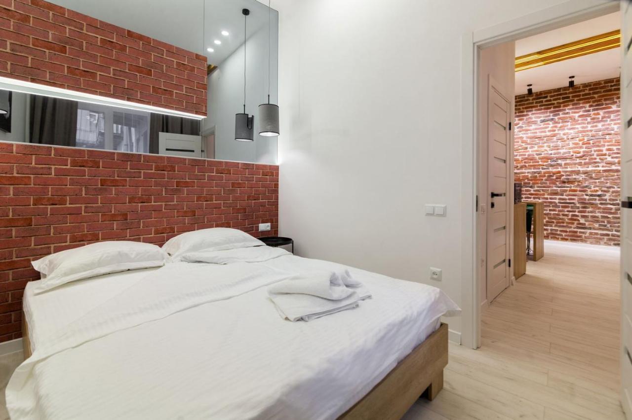 Apartments On Kulisha Str ลวีฟ ภายนอก รูปภาพ